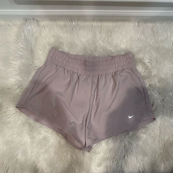 Nike Women's Mauve Shorts - Picture 1 of 5